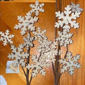 Primitive Cream Snowflake Holiday Decor